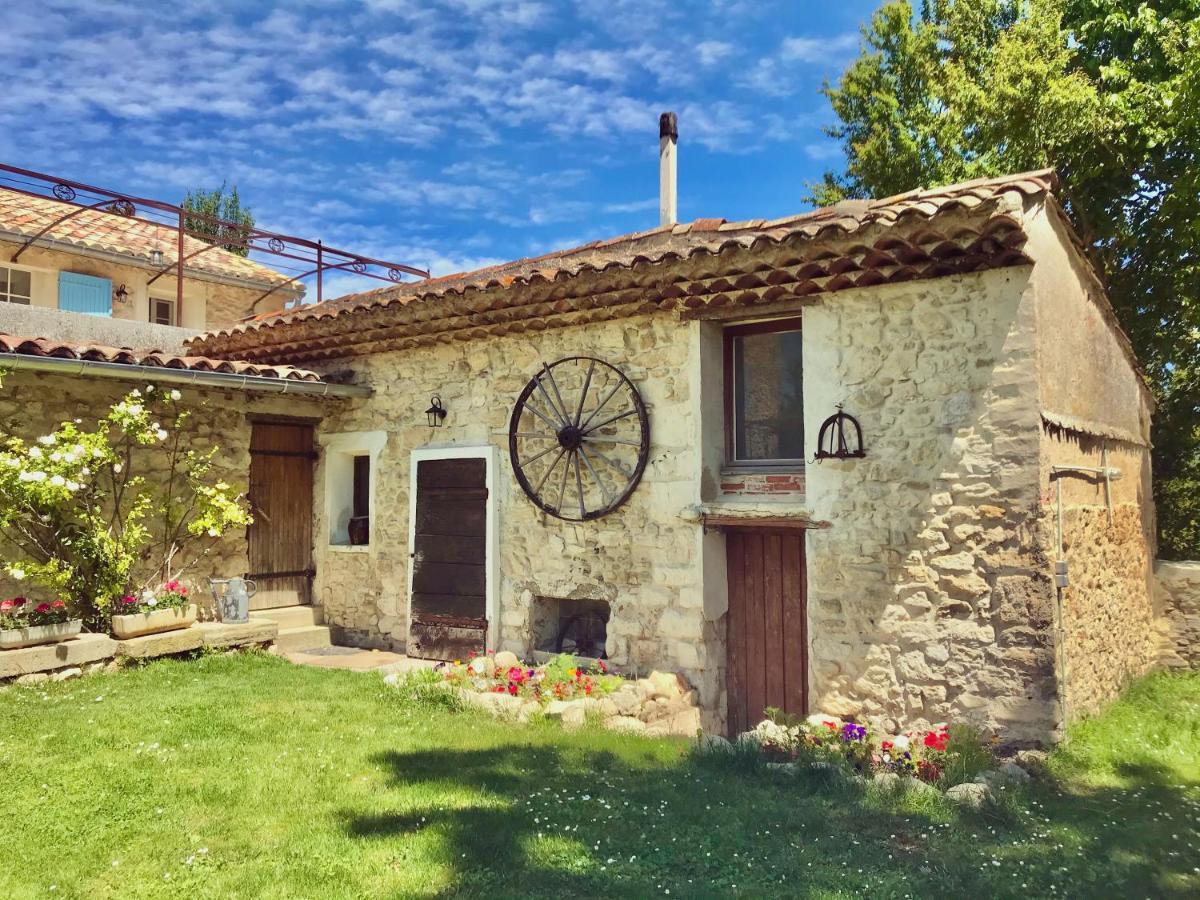 Bed and Breakfast Domaine De La Brave Pernes-les-Fontaines Esterno foto
