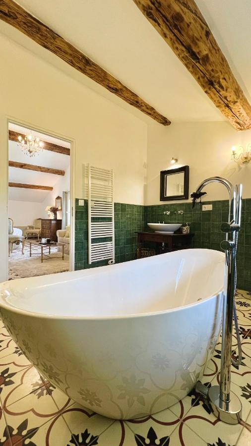 Bed and Breakfast Domaine De La Brave Pernes-les-Fontaines Esterno foto