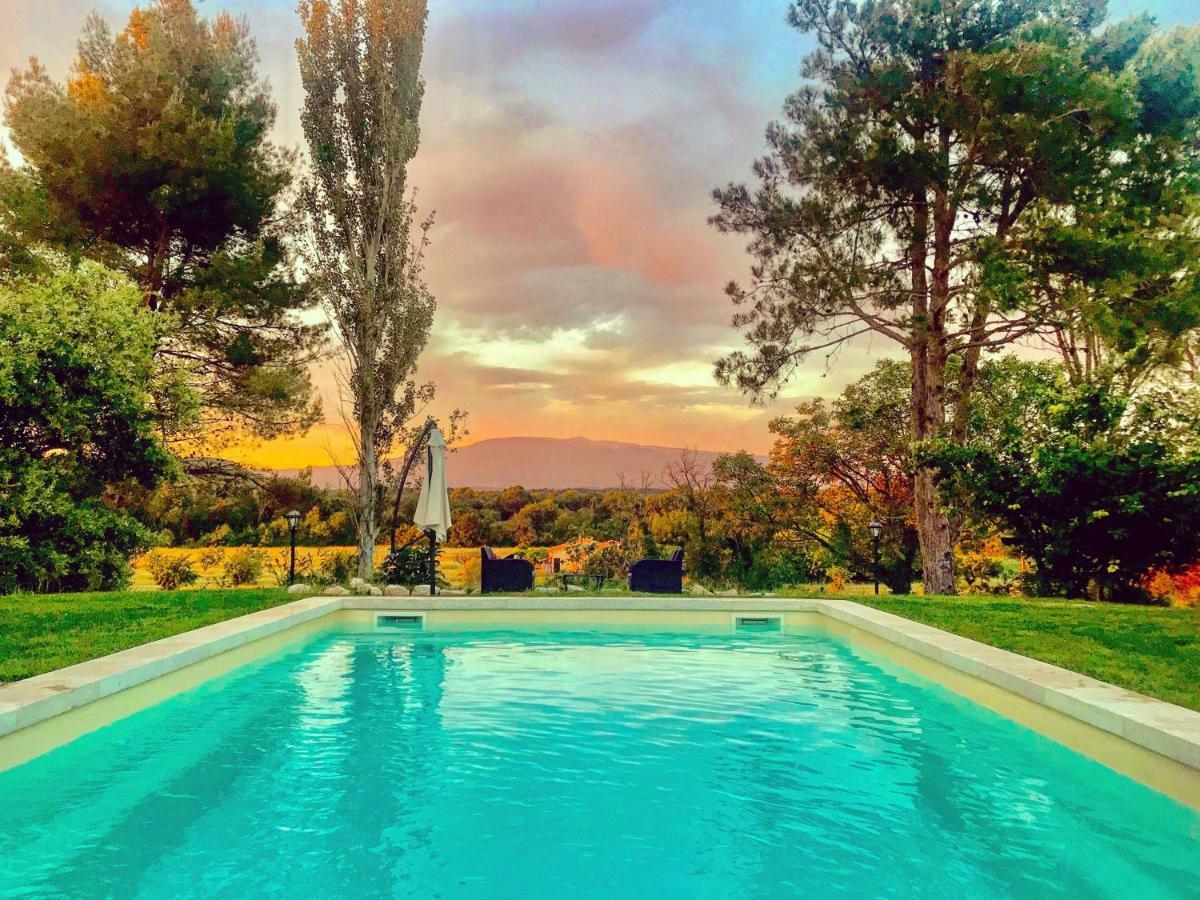 Bed and Breakfast Domaine De La Brave Pernes-les-Fontaines Esterno foto